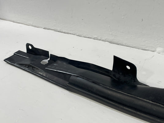11-19 INFINITI M56 M37 Q70 FRONT LEFT SIDE FENDER SEAL COVER TRIM MOLDING