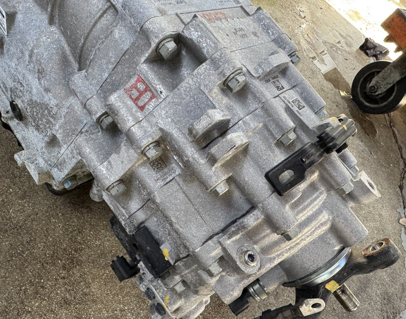 Load image into Gallery viewer, KIA STINGER AWD AUTO TRANSMISSION ASSEMBLY 2.5L 34K MILES 2022-2023 # NB1-TRS451
