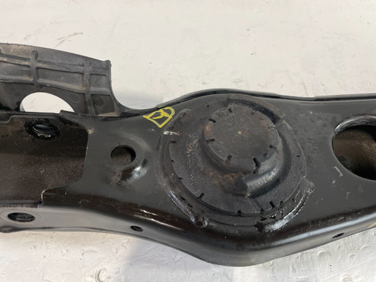 2021-2023 HYUNDAI SANTA FE REAR LEFT SIDE LOWER CONTROL ARM SPRING PERCH