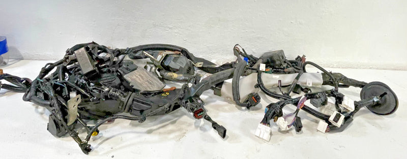 Load image into Gallery viewer, 2017 - 2019 INFINITI Q50 ENGINE ROOM BAY WIRE WIRING HARNESS 3.0L # 100441
