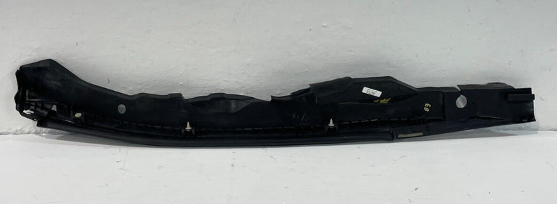 Load image into Gallery viewer, 11-19 INFINITI M56 M37 Q70 FRONT LEFT SIDE FENDER SEAL COVER TRIM MOLDING #94043
