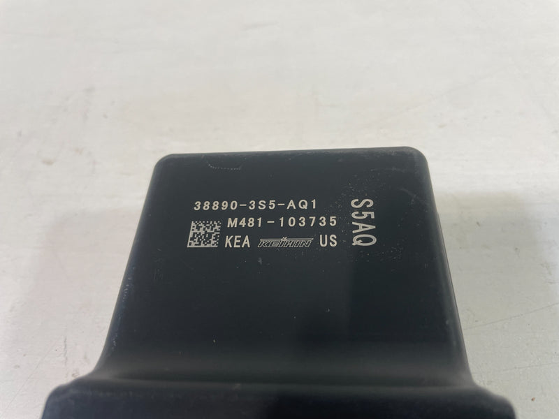 Load image into Gallery viewer, 2023-2025 ACURA INTEGRA GATEWAY MANAGEMENT COMPUTER CONTROL MODULE UNIT # 104544
