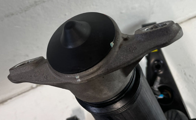 Load image into Gallery viewer, 2023-2025 HYUNDAI PALISADE FWD REAR LEFT SUSPENSION KNEE ASSEMBLY 3.8L # 105200

