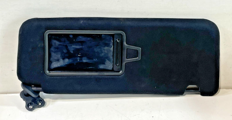 Load image into Gallery viewer, 2020-2022 HYUNDAI PALISADE FRONT RIGHT SIDE SUNVISOR SUN VISOR BLACK # 103032
