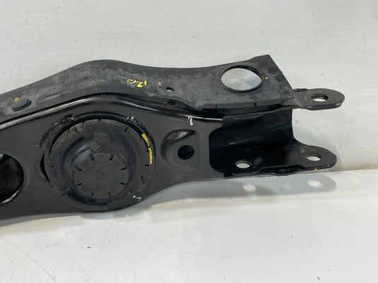 2020-2025 HYUNDAI PALISADE REAR RIGHT SIDE LOWER CONTROL ARM SPRING PERCH 102388