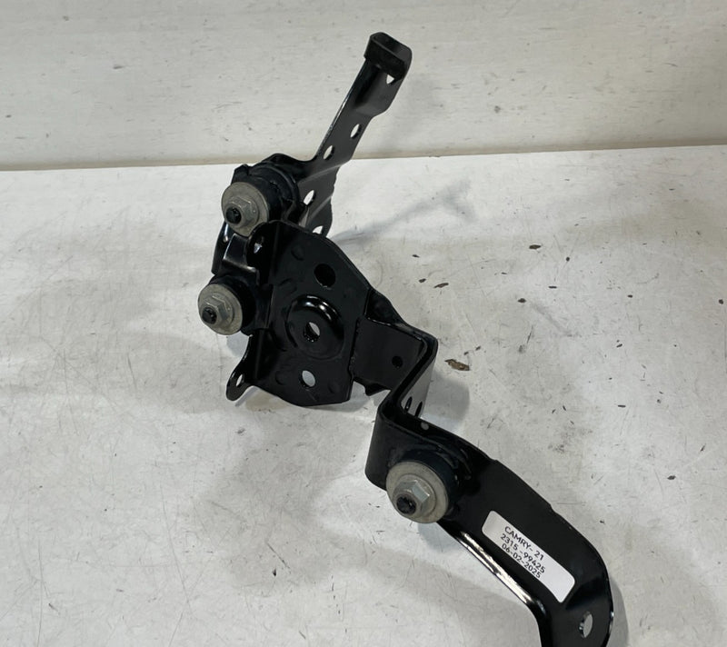 Load image into Gallery viewer, 21-24 TOYOTA CAMRY FWD ABS ANTI LOCK BRAKE PUMP MODULE UNIT BRACKET 2.5L # 99425

