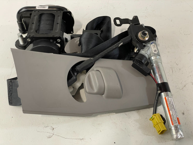 Load image into Gallery viewer, ⭐⭐ 2018 - 2020 HONDA ACCORD FRONT RIGHT SIDE SEAT BELT RETRACTOR NH836L ⭐⭐
