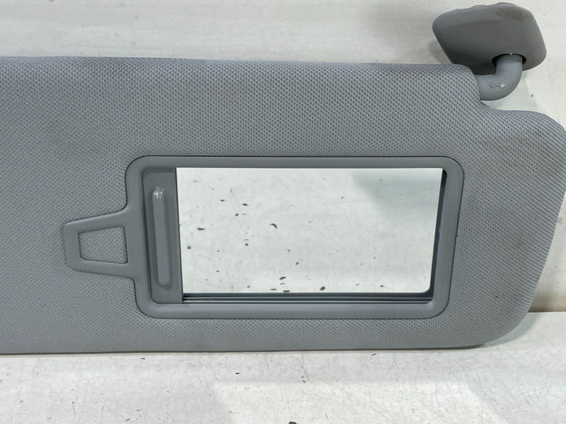 Load image into Gallery viewer, 20-25 HYUNDAI PALISADE FRONT RIGHT PASSENGER SIDE SUNVISOR SUN VISOR GREY 100808
