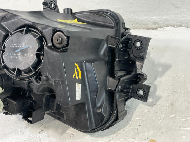 Load image into Gallery viewer, 2022-2024 HYUNDAI TUCSON LEFT LED HEADLIGHT HEADLAMP FOR PARTS # IG15-HDS1100
