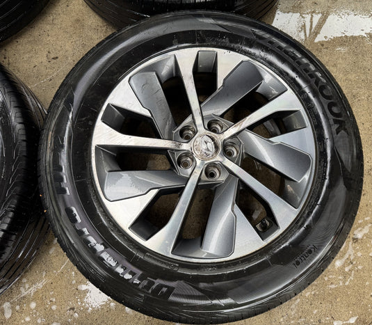 HYUNDAI PALISADE 18x7 ALLOY WHEEL RIM 18'' W/TIRE (SET Of 4) 20-22