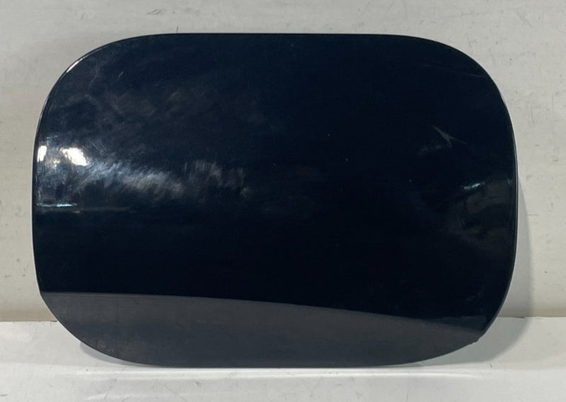 Load image into Gallery viewer, 2023-2025 HYUNDAI PALISADE FUEL GAS TANK FILLER DOOR LID COVER BLACK # 104096

