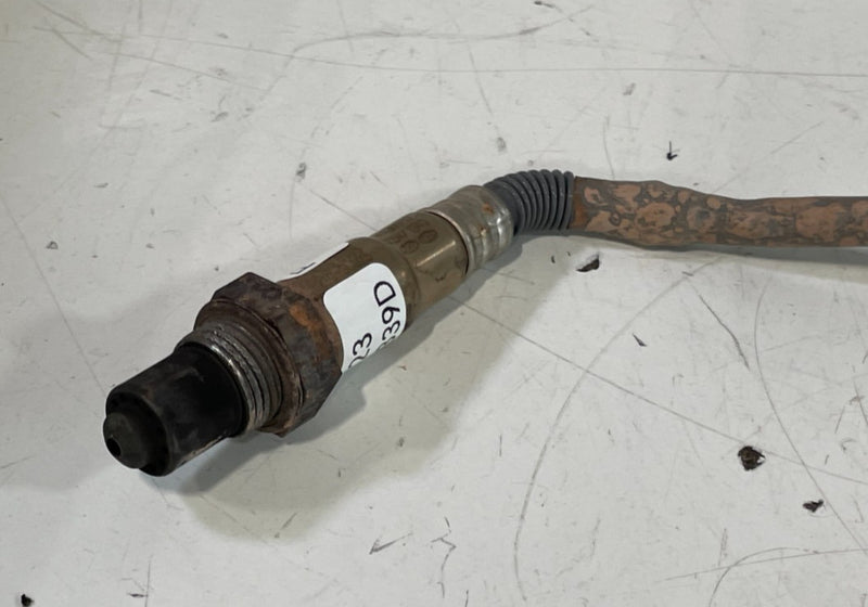 Load image into Gallery viewer, 20-25 HYUNDAI PALISADE FRONT RIGHT UPPER EXHAUST LAMBDA O2 OXYGEN SENSOR 103339D
