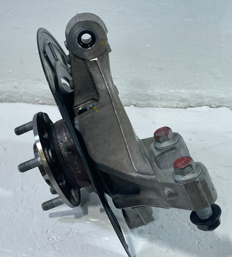Load image into Gallery viewer, 2020-25 HYUNDAI PALISADE FWD FRONT RIGHT SPINDLE KNUCKLE W/ BEARING HUB # 104113
