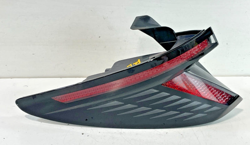 Load image into Gallery viewer, 22-25 HYUNDAI TUCSON REAR LEFT DRIVER SIDE OUTER TAILLIGHT LIGHT LAMP # 103858

