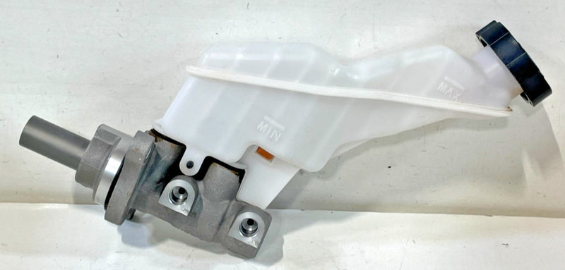 Load image into Gallery viewer, 20-25 HYUNDAI PALISADE BRAKE BOOSTER MASTER CYLINDER W/ RESERVOIR 3.8L # 103319

