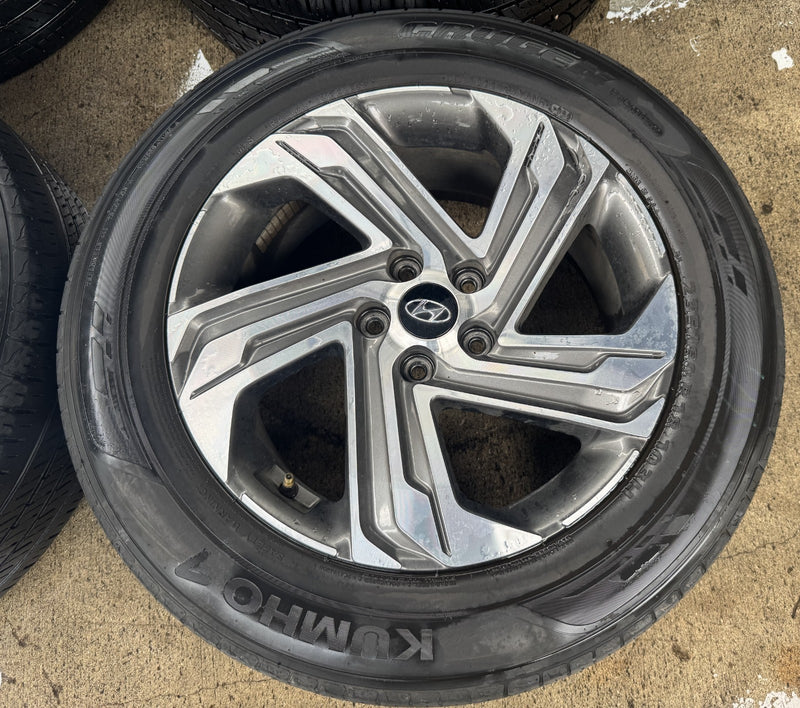 Load image into Gallery viewer, HYUNDAI SANTA FE 18'' 5 SPOKE ALLOY WHEEL RIM W/TIRE (SET OF 4) 21-23 OR4-WH1281
