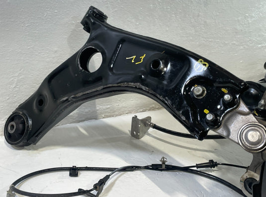 2023-2025 HYUNDAI PALISADE FWD FRONT LEFT SUSPENSION KNEE ASSEMBLY 3.8L