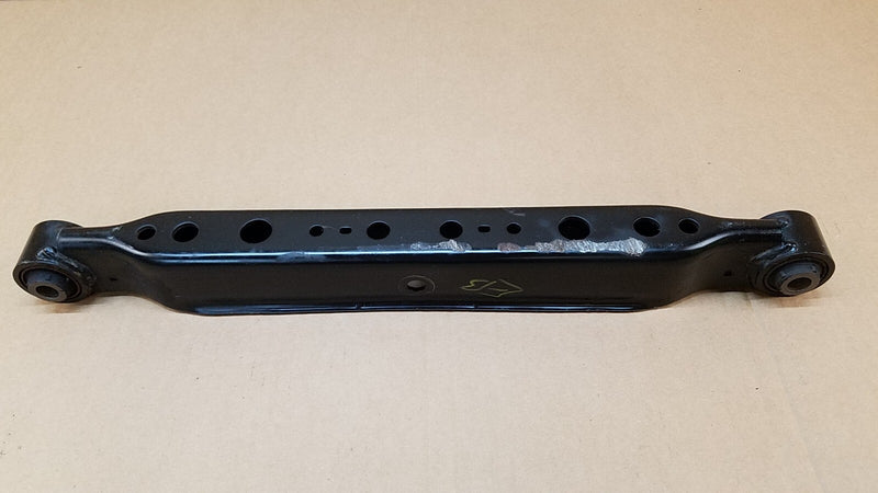 Load image into Gallery viewer, ⭐⭐ OEM 17-21 NISSAN ROGUE SPORT REAR LEFT DRIVER SIDE LOWER TRAILING CONTROL ARM

