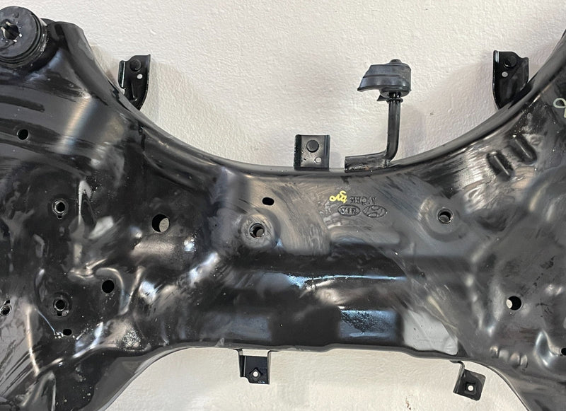 Load image into Gallery viewer, 20-25 HYUNDAI PALISADE FWD FRONT SUSPENSION SUBFRAME CROSSMEMBER CRADLE # 100331
