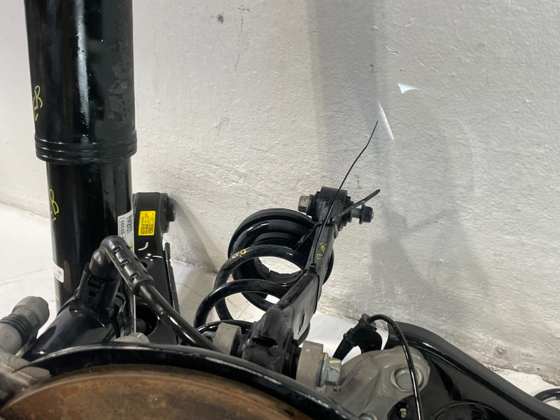 Load image into Gallery viewer, 2020-2022 HYUNDAI PALISADE FWD REAR RIGHT SUSPENSION KNEE ASSEMBLY 3.8L # 103657
