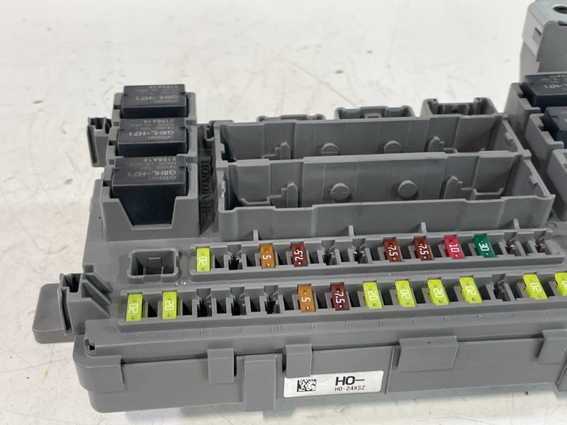 Load image into Gallery viewer, 19-20 ACURA MDX RIGHT PASSENGER SIDE RELAY FUSE BOX CONTROL MODULE 3.5L # 103899
