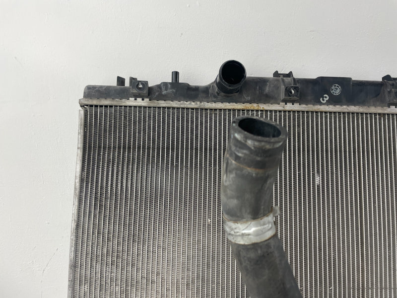 Load image into Gallery viewer, 2016 - 2022 HONDA HR-V RADIATOR ASSEMBLY AUTOMATIC TRANSMISSION 1.8L # 84763
