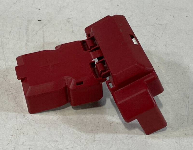 Load image into Gallery viewer, 2019 - 2024 NISSAN ALTIMA POSITIVE BATTERY TERMINAL COVER 3.5L # 94645
