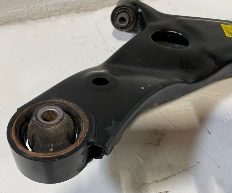 Load image into Gallery viewer, 2023-2025 HYUNDAI PALISADE FWD FRONT RIGHT SUSPENSION KNEE ASSEMBLY 3.8L #105208
