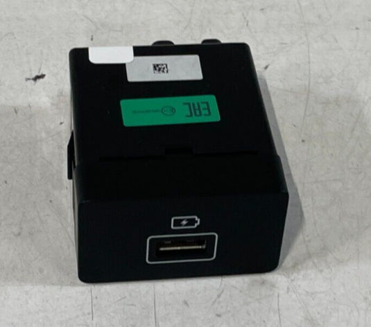 22-23 GENESIS G70 CENTER CONSOLE STORAGE USB CONNECTOR CHARGING PORT HUB