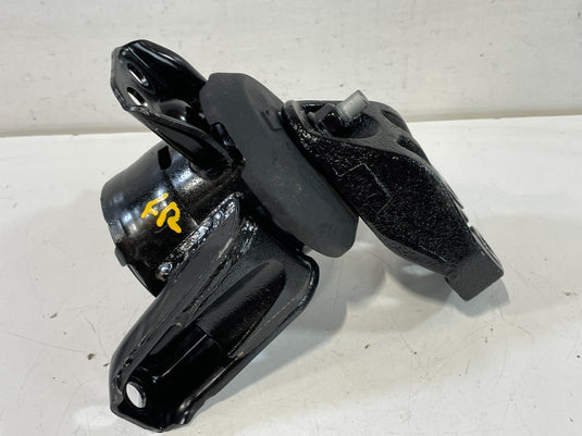 20-25 HYUNDAI PALISADE AWD FRONT RIGHT SIDE ENGINE MOUNT SUPPORT BRACKET