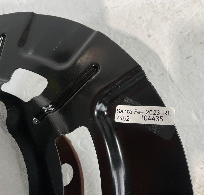 Load image into Gallery viewer, 2021-2025 HYUNDAI SANTA FE FWD REAR LEFT SPINDLE KNUCKLE W/ WHEEL HUB # 104435
