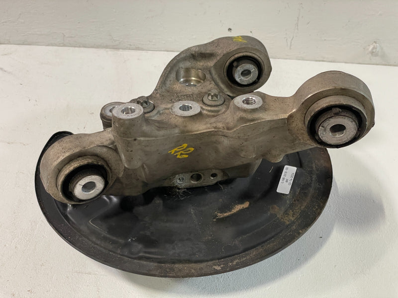 Load image into Gallery viewer, ⭐ 2017-2019 INFINITI QX30 AWD REAR RIGHT PASSENGER SIDE SPINDLE KNUCKLE W/ HUB ⭐
