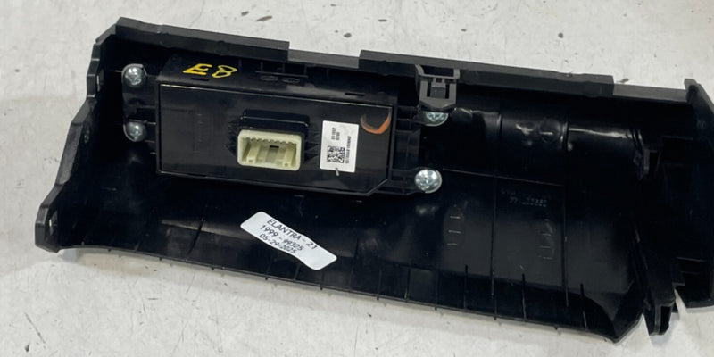 Load image into Gallery viewer, 21-23 HYUNDAI ELANTRA FRONT DASH TRIM SWITCH PANEL BEZEL COVER W/ SWITCHES 99325
