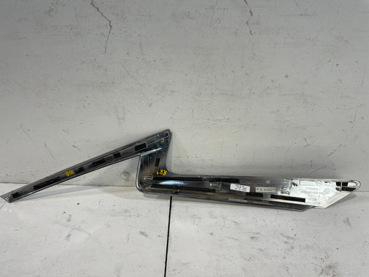 2019 INFINITI QX50 REAR RIGHT SIDE CORNER QUARTER PANEL GLASS TRIM