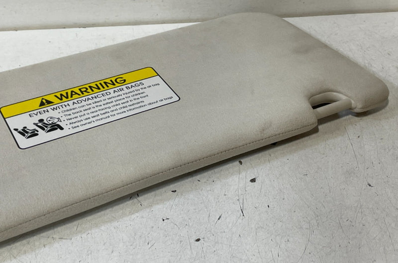 Load image into Gallery viewer, 20-22 HYUNDAI PALISADE FRONT LEFT DRIVER SIDE SUNVISOR SUN VISOR BEIGE # 100194
