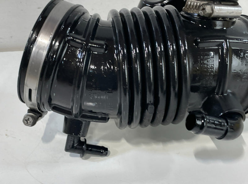 Load image into Gallery viewer, 2020-2025 HYUNDAI PALISADE ENGINE AIR CLEANER INTAKE HOSE TUBE PIPE 3.8L #101326
