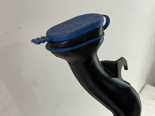 ⭐⭐ 2017-2019 INFINITI QX30 WINDSHIELD WASHER RESERVOIR TANK BOTTLE W/ NECK ⭐⭐