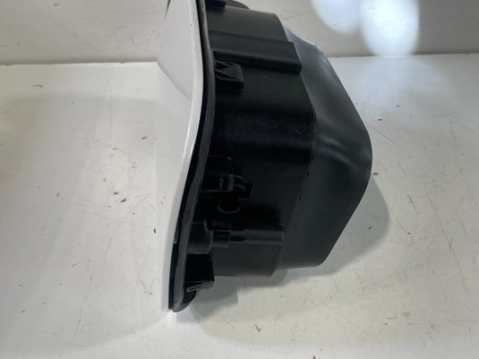 20-22 HYUNDAI PALISADE FUEL TANK FILLER POCKET DOOR LID COVER WHITE (WC9) 103598