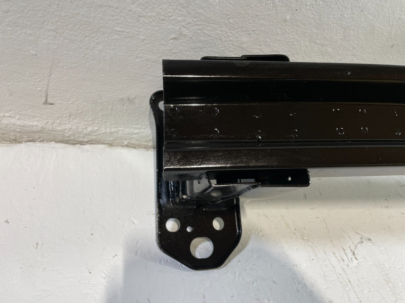 Load image into Gallery viewer, 20-22 HYUNDAI PALISADE FRONT BUMPER REINFORCMENT REBAR W/ RADAR SENSOR # 104783
