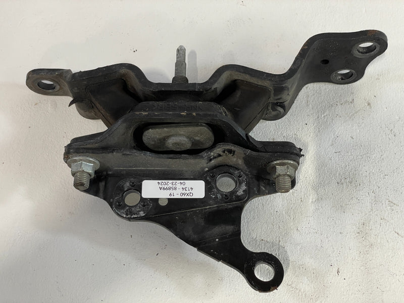 Load image into Gallery viewer, 13-20 INFINITI JX35 QX60 LEFT ENGINE MOTOR MOUNT SUPPORT BRACKET 3.5L # 85899A
