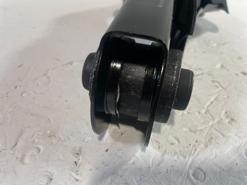 Load image into Gallery viewer, 2022-2025 HYUNDAI TUCSON REAR RIGHT SIDE LOWER CONTROL ARM SPRING PERCH # 104883
