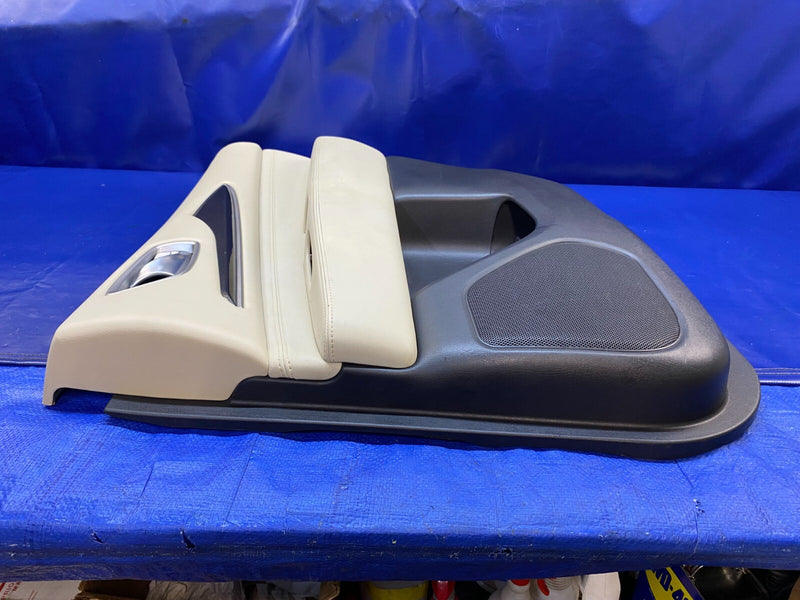 Load image into Gallery viewer, 2016-2020 INFINITI QX60 REAR RIGHT SIDE DOOR TRIM PANEL W/O WOOD TRIM # 76846
