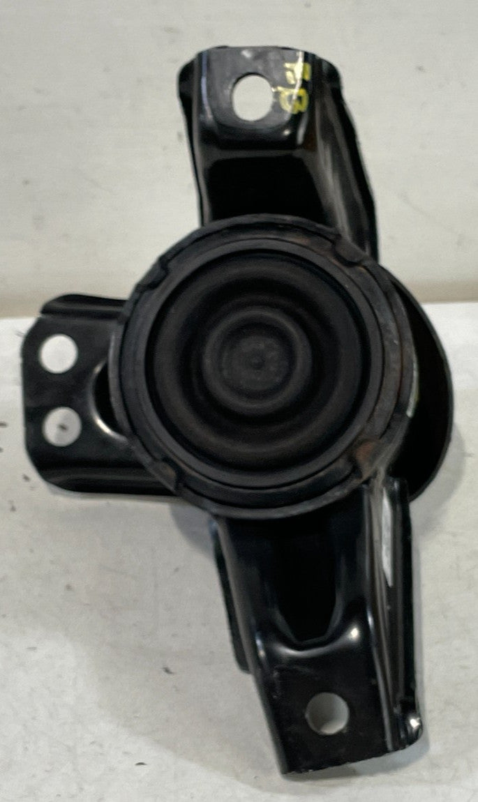Load image into Gallery viewer, 20-25 HYUNDAI PALISADE AWD FRONT RIGHT SIDE ENGINE MOUNT SUPPORT BRACKET #100805
