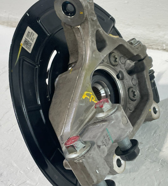 2020-25 HYUNDAI PALISADE FWD FRONT RIGHT SPINDLE KNUCKLE W/ BEARING HUB