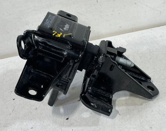 21-25 HYUNDAI ELANTRA ENGINE TRANSMISSION MOUNT BRACKET 21830-AA200 2.0L