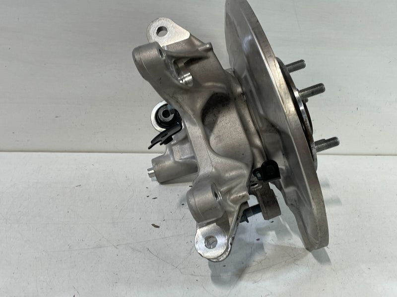 Load image into Gallery viewer, 23-25 HONDA HR-V REAR RIGHT PASSENGER SIDE SPINDLE KNUCKLE W/ HUB 2.0L # 99024
