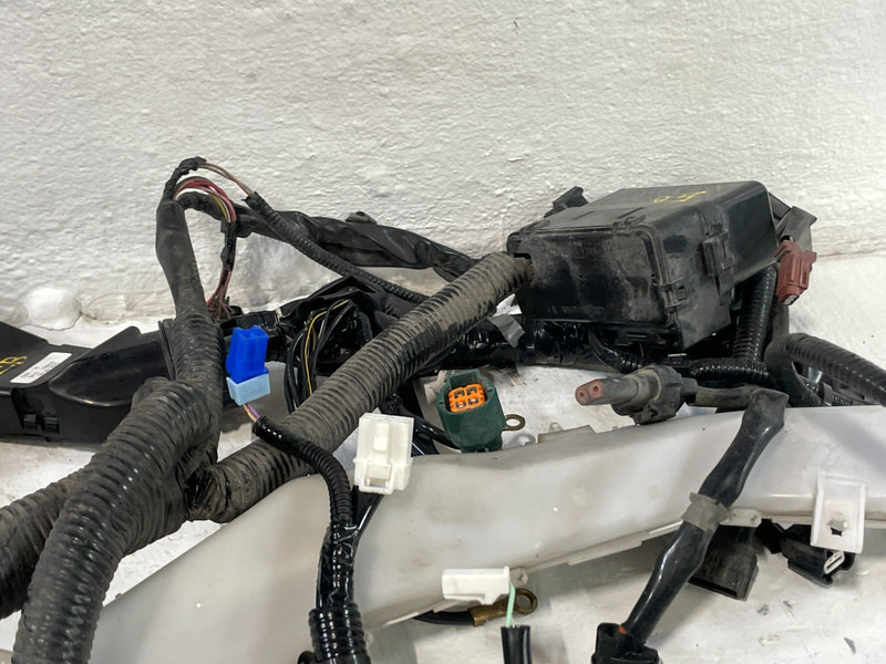 Load image into Gallery viewer, 2017 - 2019 INFINITI Q50 ENGINE ROOM BAY WIRE WIRING HARNESS 3.0L # 100441
