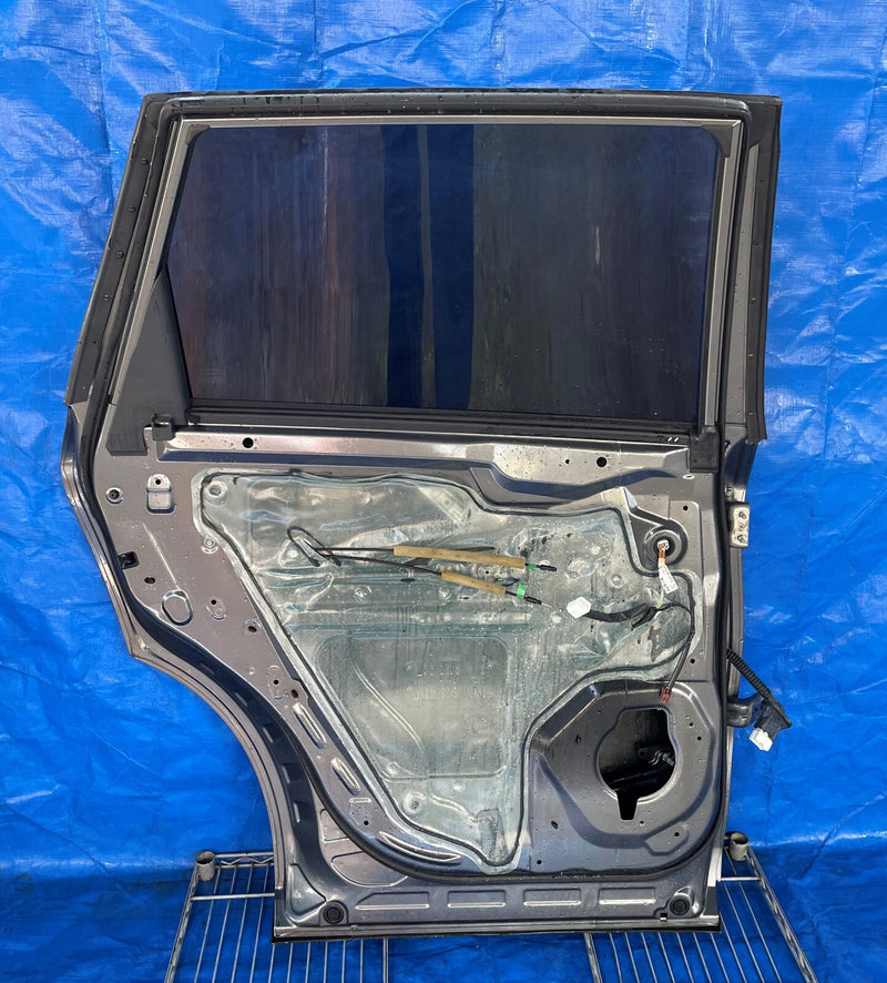 Load image into Gallery viewer, ⭐16-20 INFINITI QX60 REAR LEFT DRIVER SIDE DOOR ASSEMBLY GRAY KAD # NB1-DRU1486⭐
