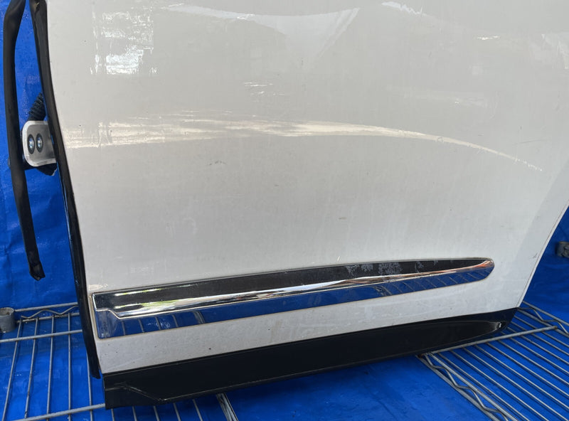 Load image into Gallery viewer, ⭐13-14 INFINITI JX35 QX60 REAR LEFT DRIVER SIDE DOOR ASSEMBLY WHITE #NB1-DRU1300
