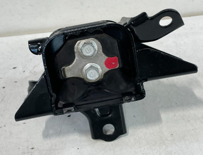 Load image into Gallery viewer, 21-25 HYUNDAI ELANTRA ENGINE TRANSMISSION MOUNT BRACKET 21830-AA200 2.0L # 99336
